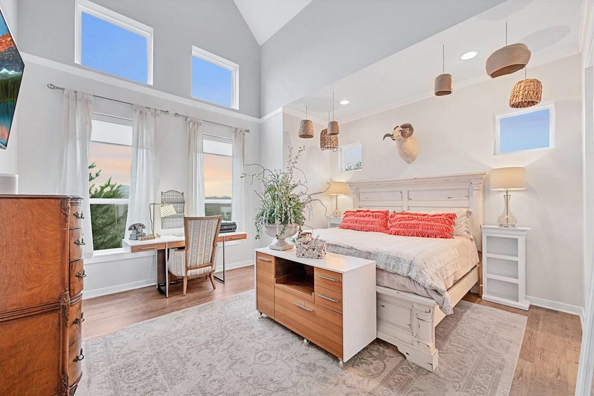 19506 Inverness Dr, Spicewood, TX 78669