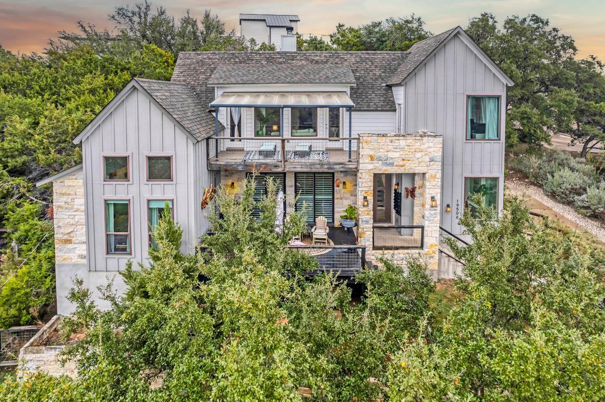 19506 Inverness Dr, Spicewood, TX 78669