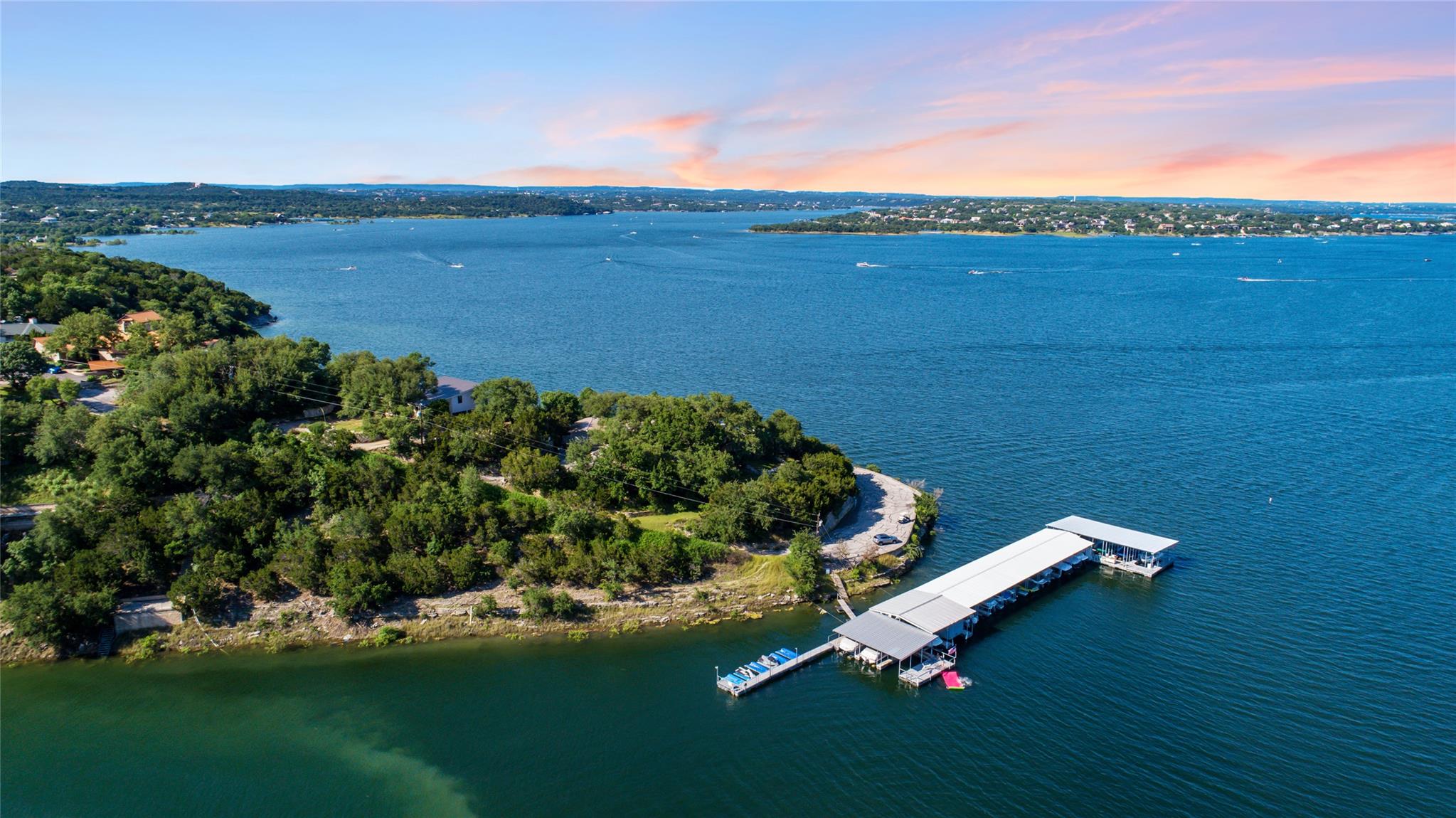 19506 Inverness Dr, Spicewood, TX 78669