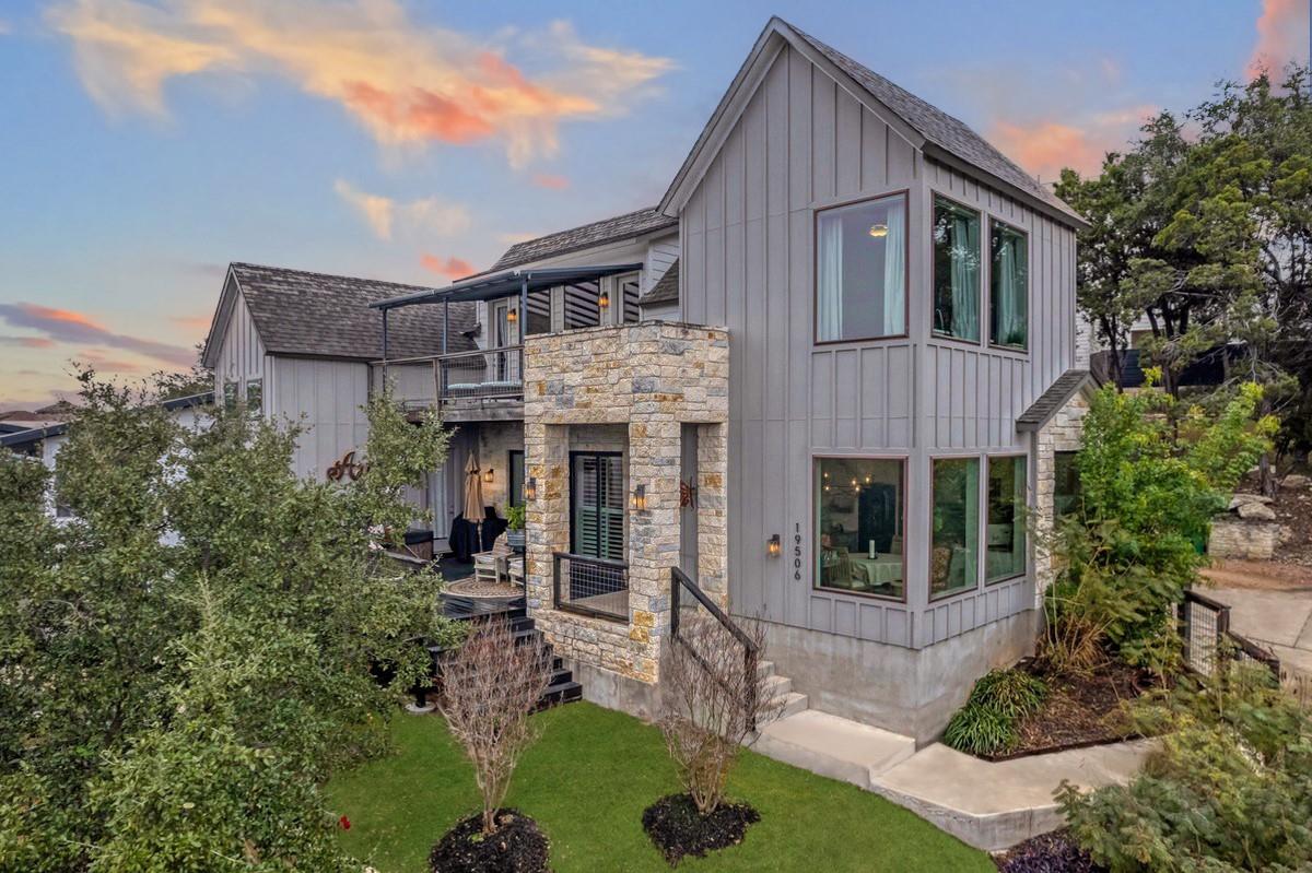 19506 Inverness Dr, Spicewood, TX 78669