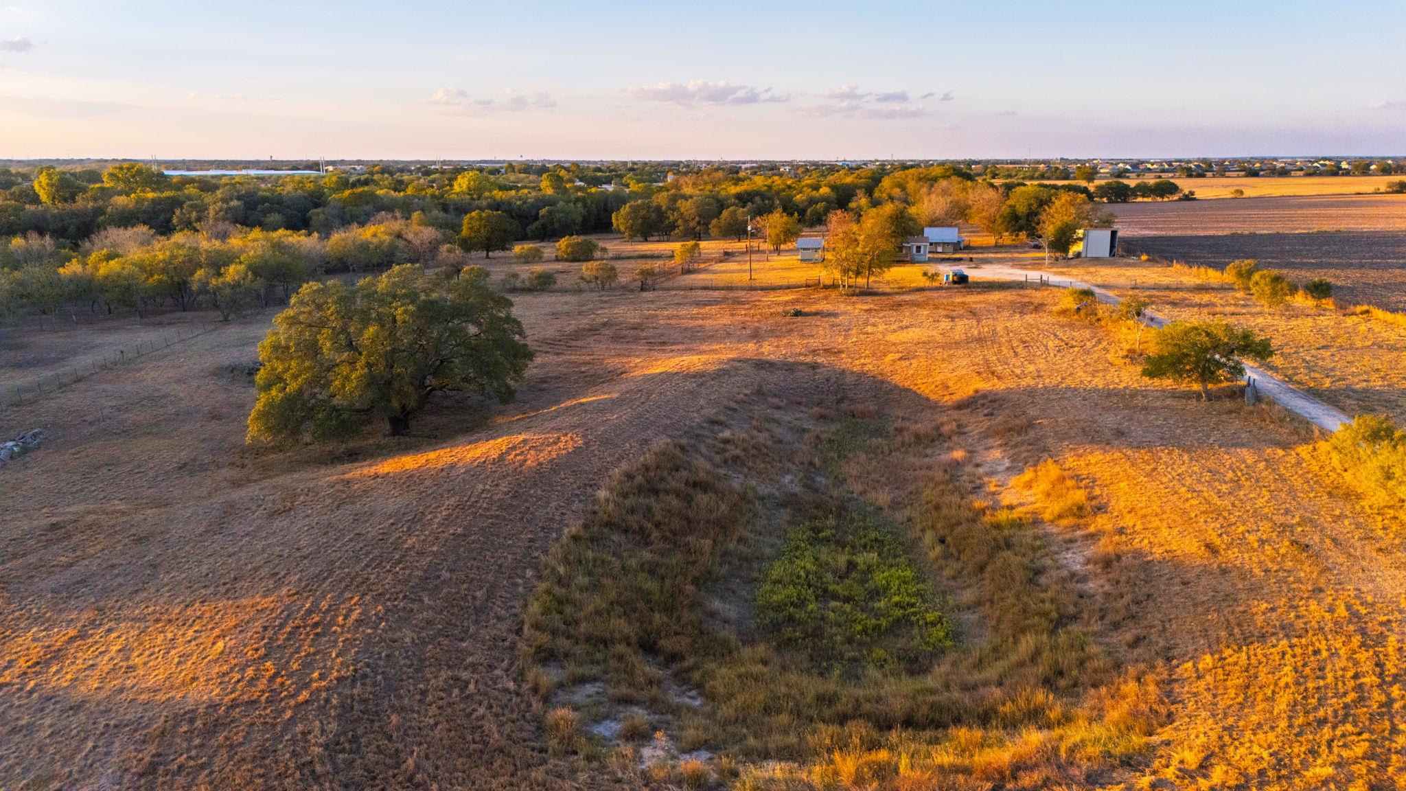 645 Old Luling Rd, Lockhart, TX 78644