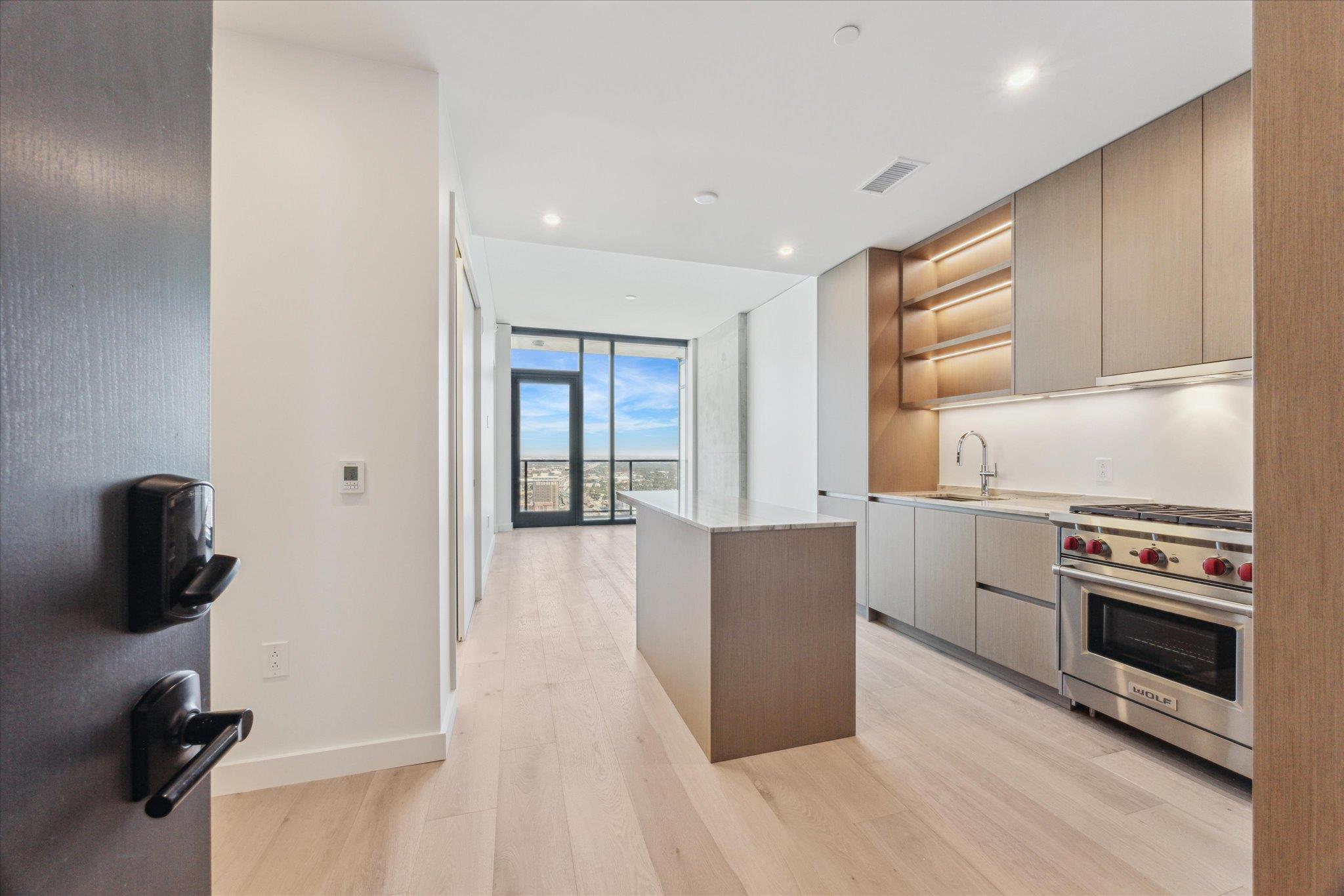 610 Davis St # 5006, Austin, TX 78701