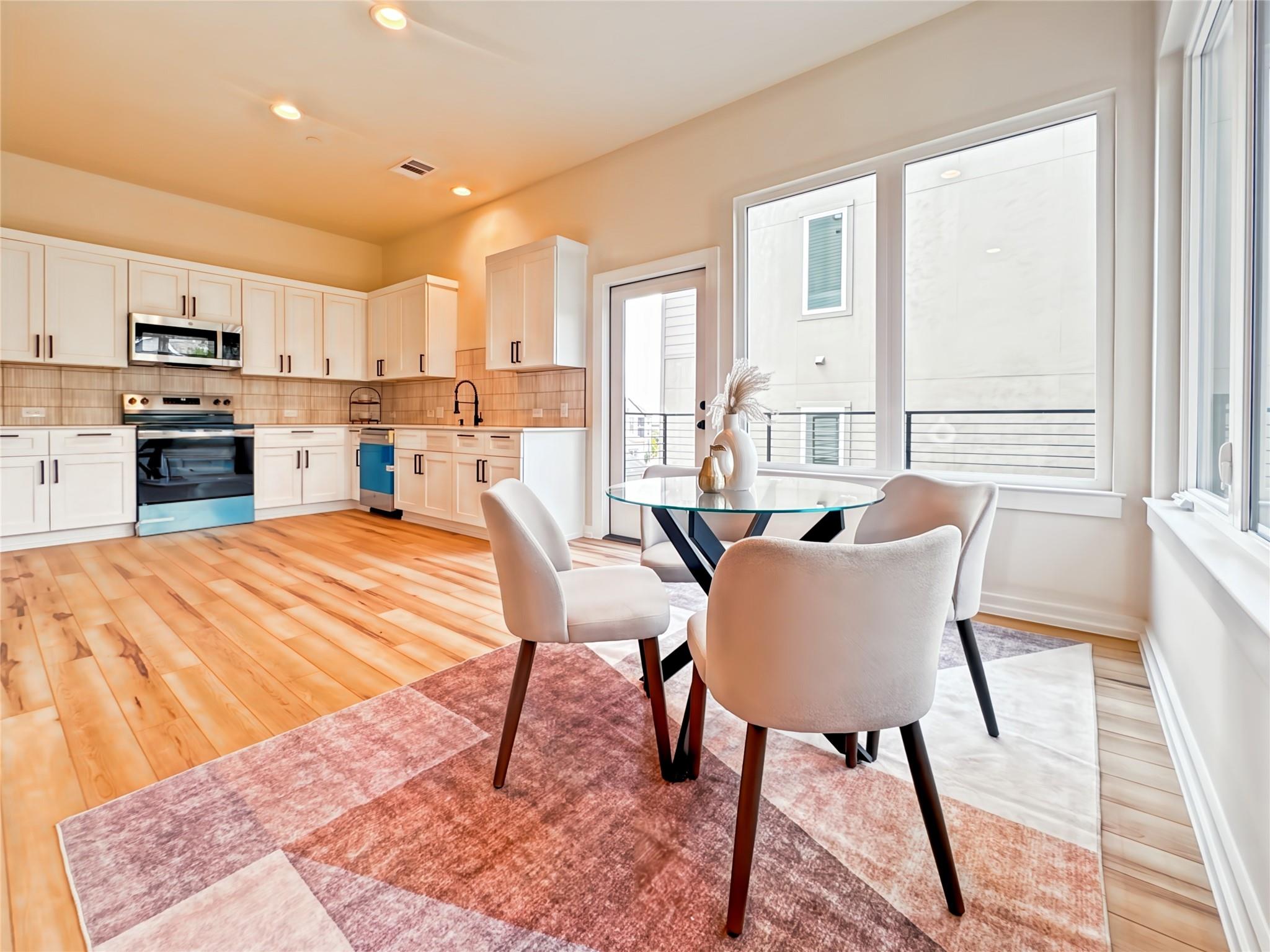 2309 Montopolis Dr # 8, Austin, TX 78741