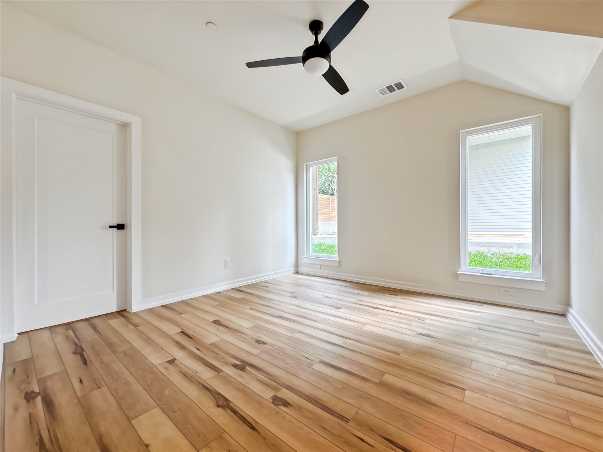 2309 Montopolis Dr # 8, Austin, TX 78741