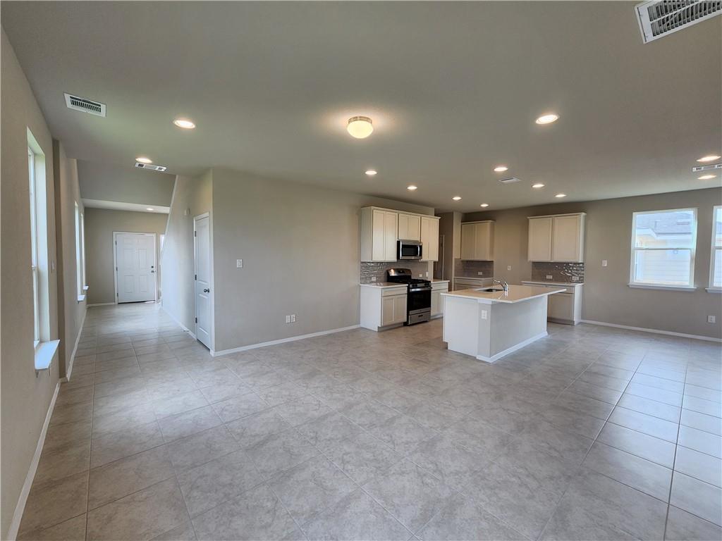 11400 Milano Dr, Austin, TX 78747