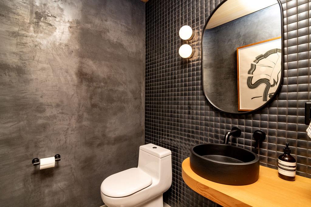 1700 Riverview St, Austin, TX 78702