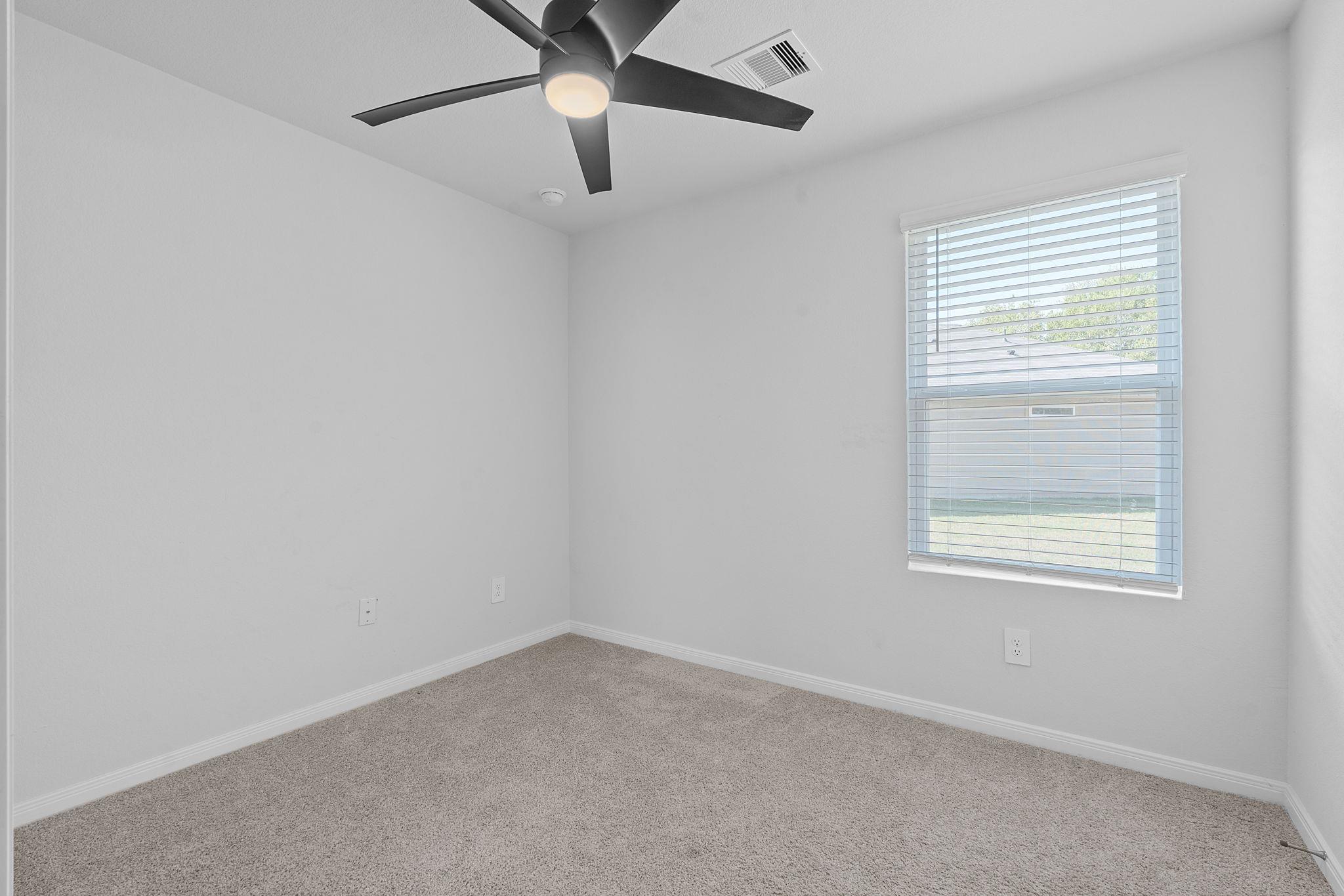 200 Addison Pl, Lockhart, TX 78644