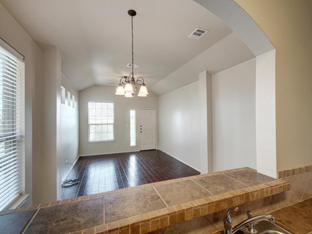 1520 Muirfield Bend Dr # B, Hutto, TX 78634