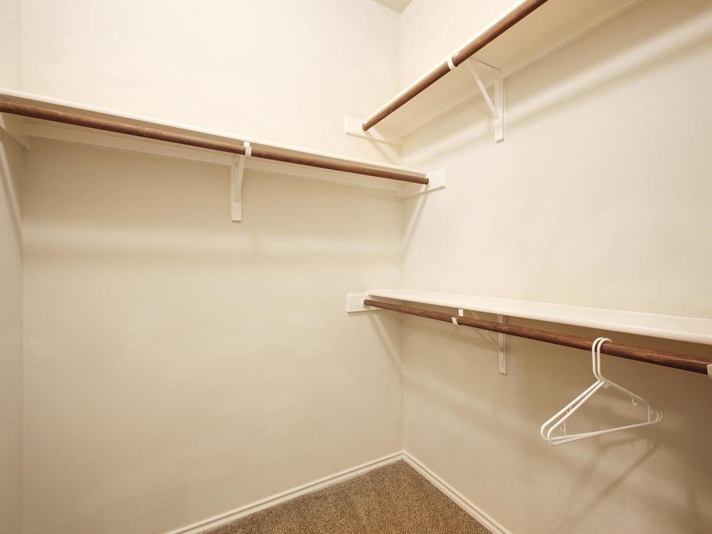 1520 Muirfield Bend Dr # B, Hutto, TX 78634