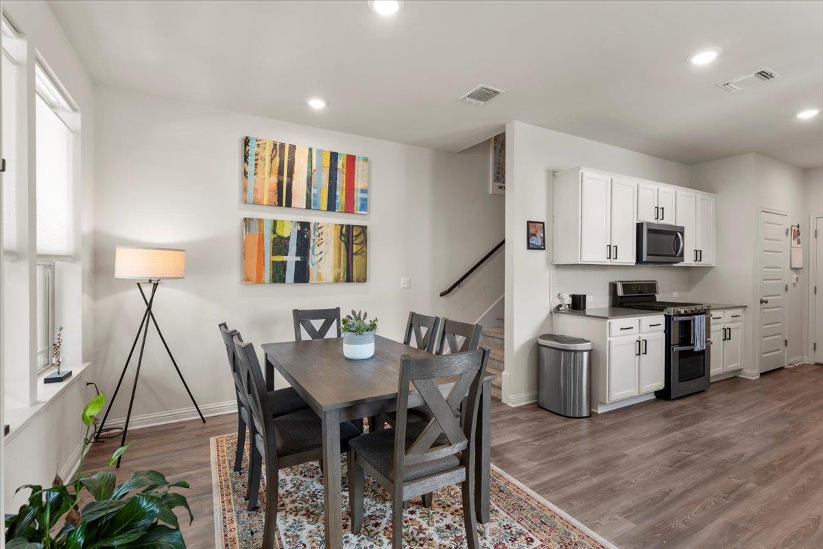 8000 Mellencamp Dr, Austin, TX 78744