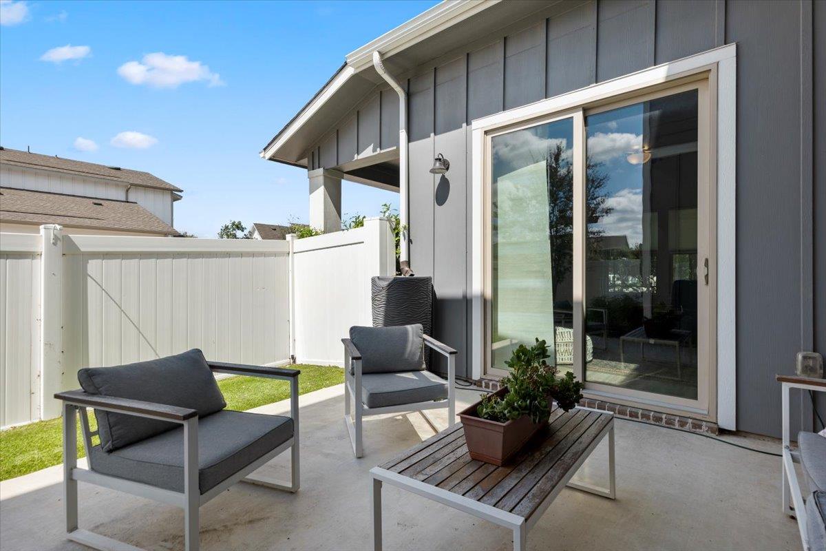 8000 Mellencamp Dr, Austin, TX 78744