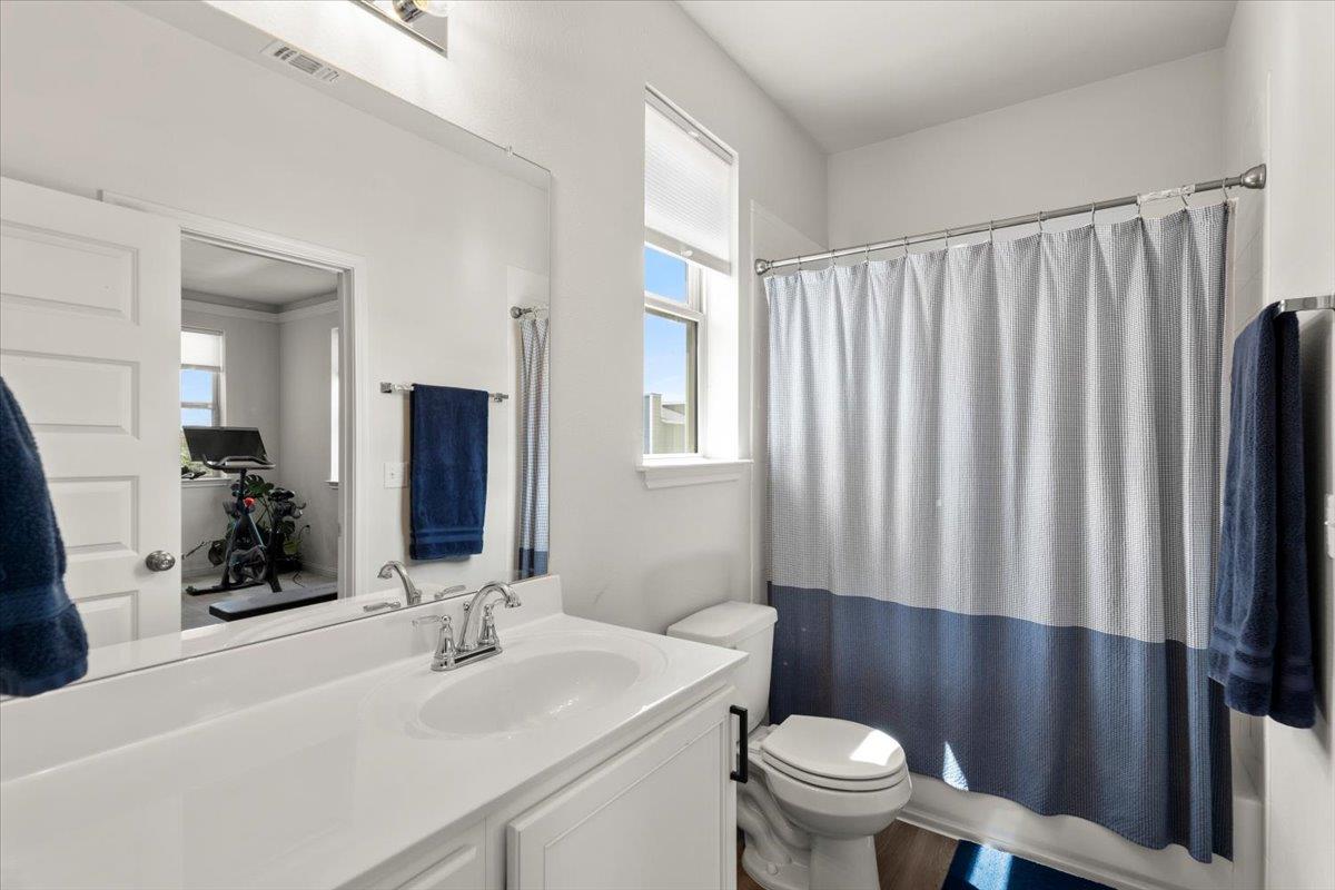 8000 Mellencamp Dr, Austin, TX 78744