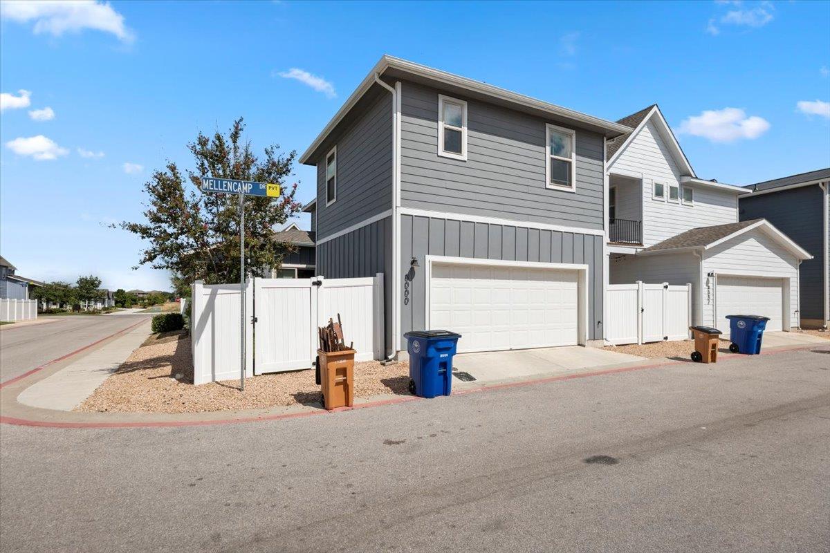 8000 Mellencamp Dr, Austin, TX 78744