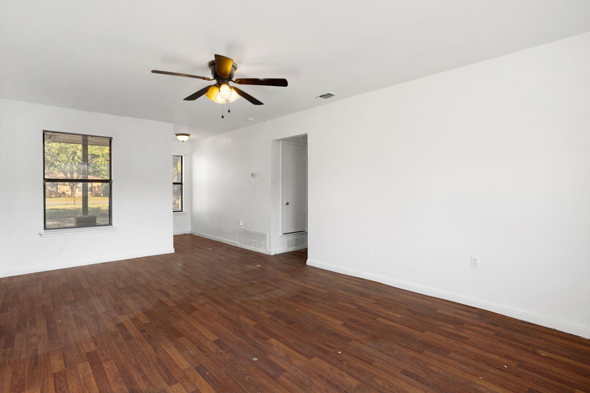 112 Bramblewood Cir, Cibolo, TX 78108