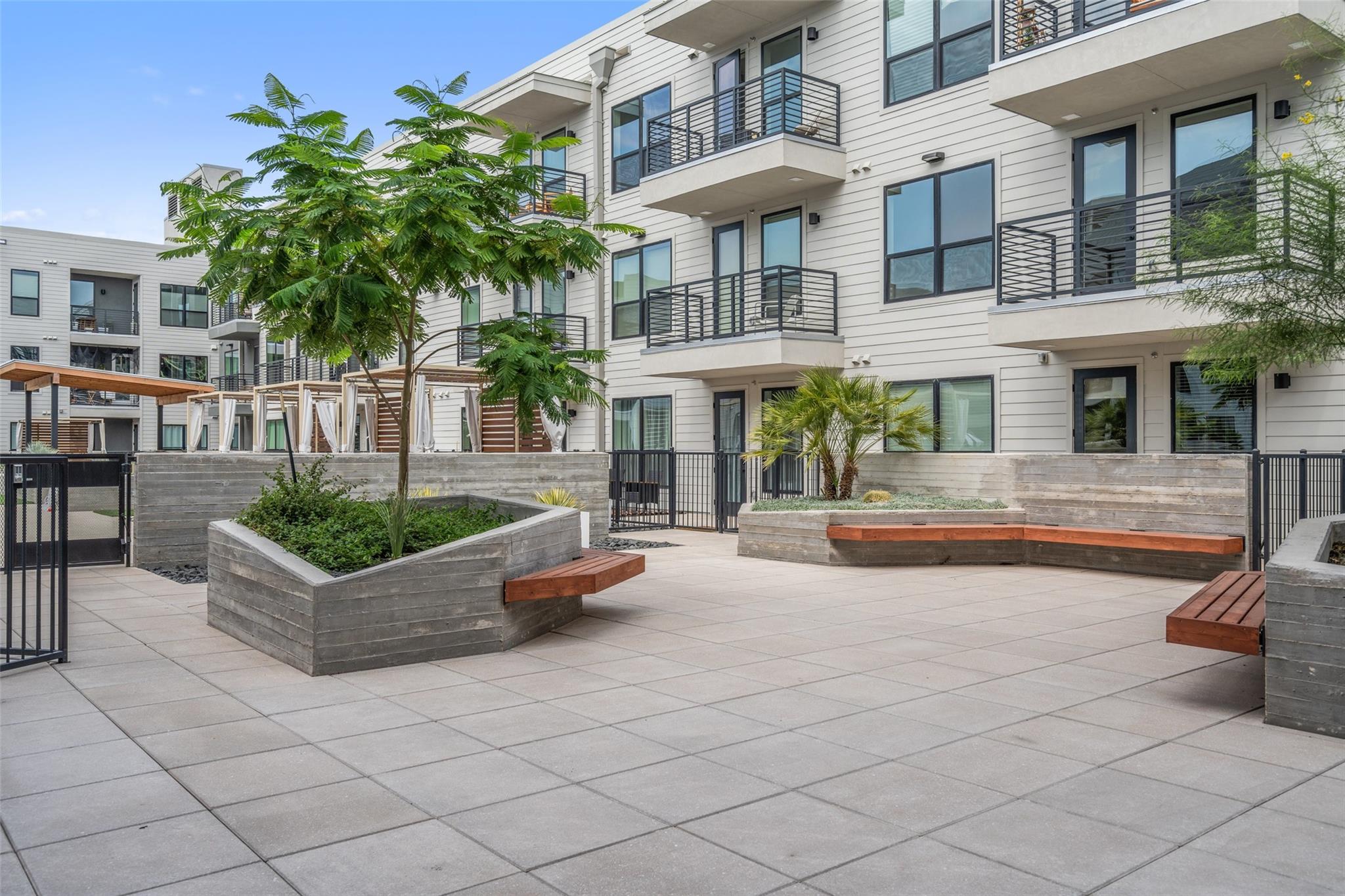 1701 Simond Ave # 206, Austin, TX 78723