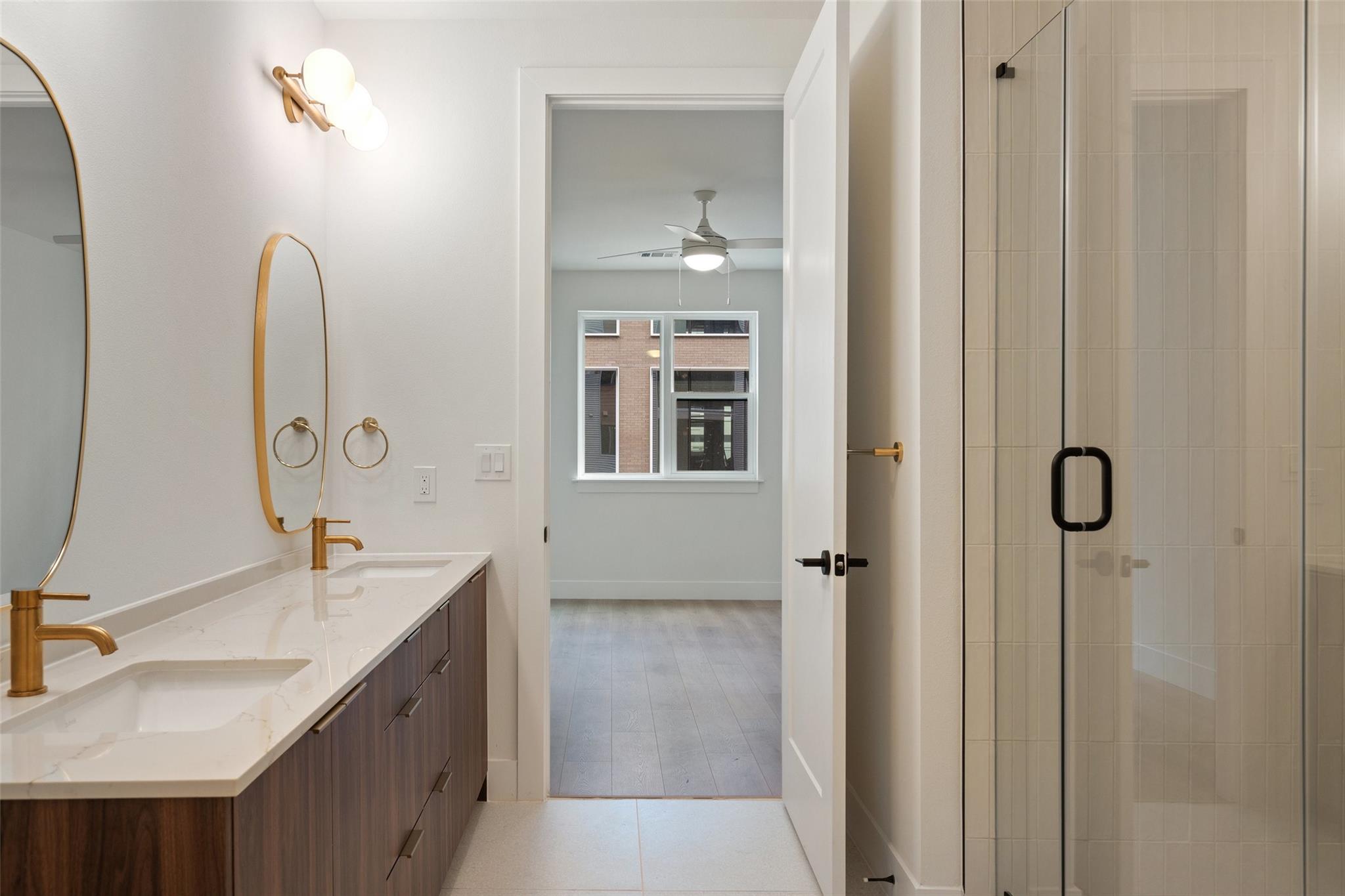 1701 Simond Ave # 206, Austin, TX 78723