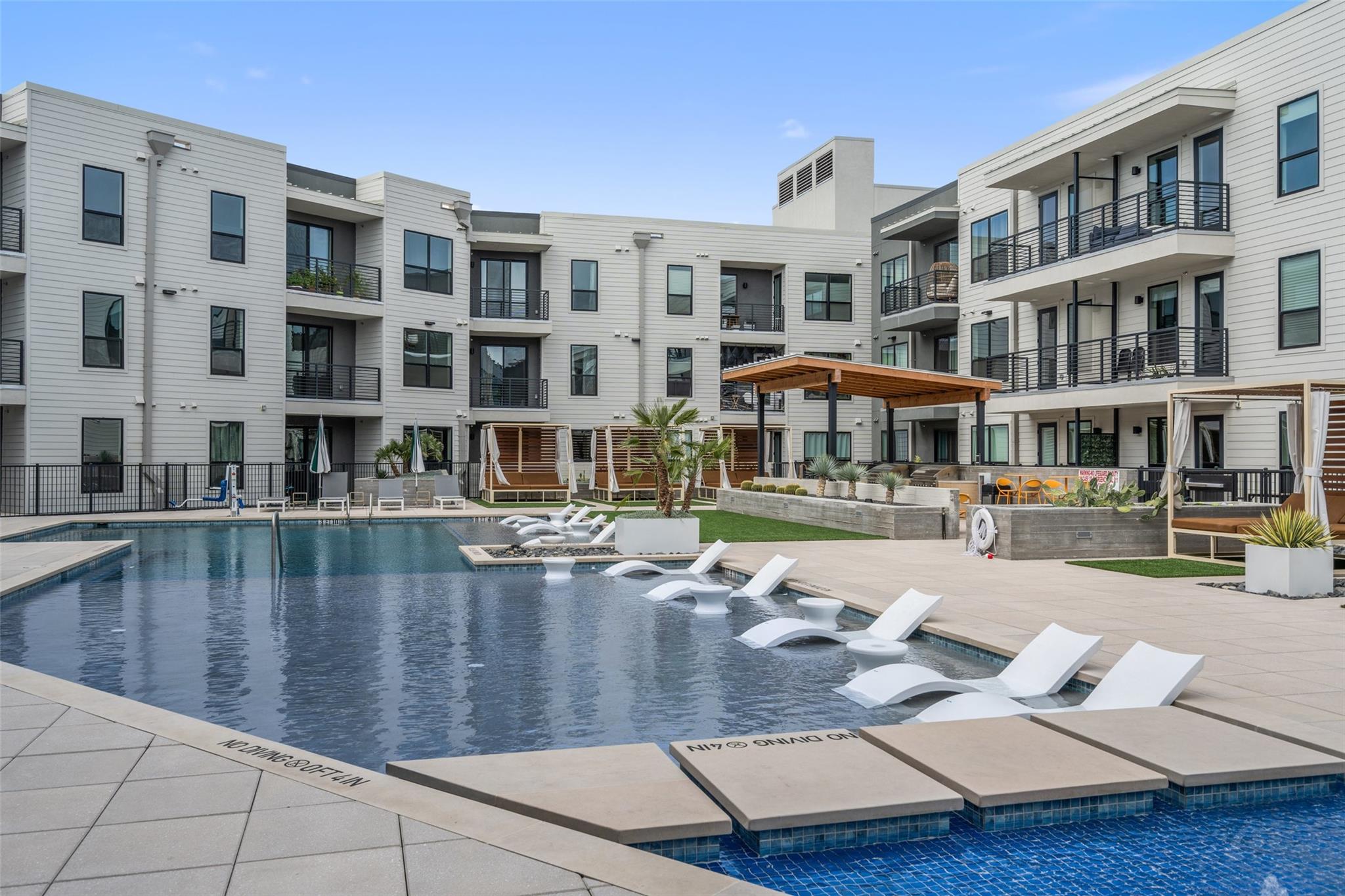 1701 Simond Ave # 206, Austin, TX 78723