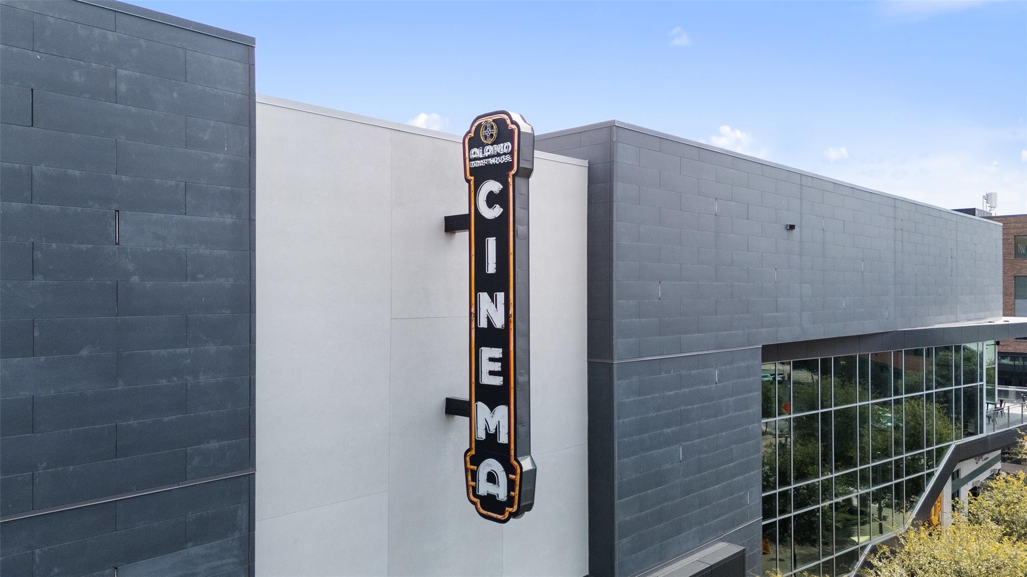 1701 Simond Ave # 206, Austin, TX 78723