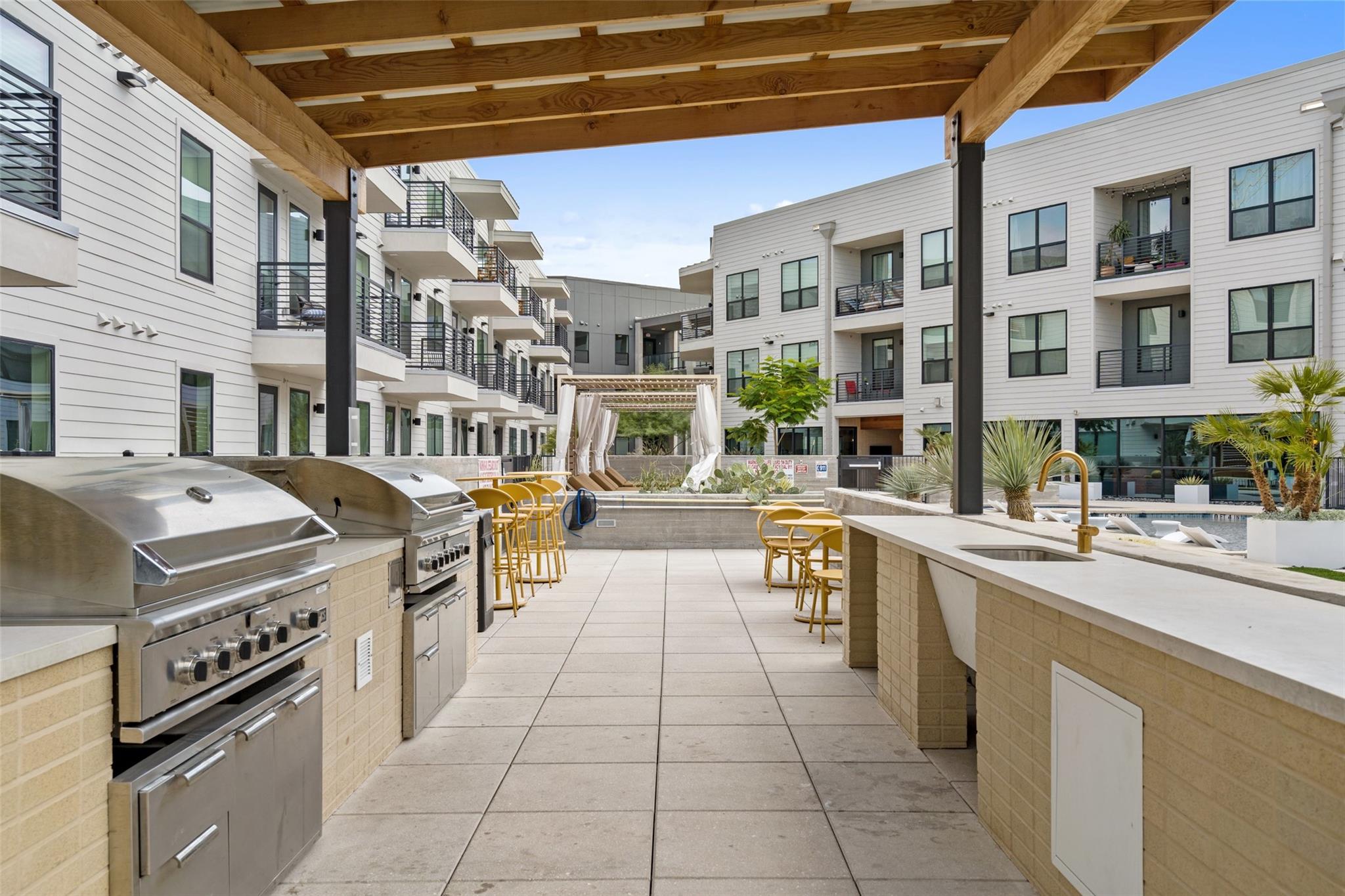 1701 Simond Ave # 206, Austin, TX 78723