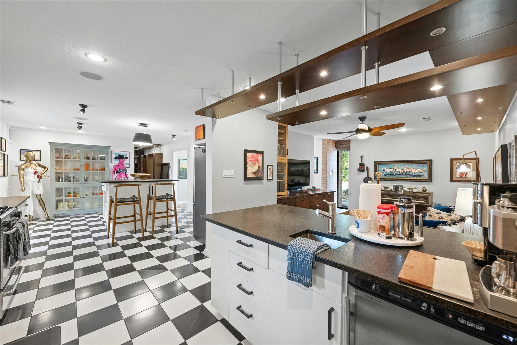 2409 East Side Dr, Austin, TX 78704