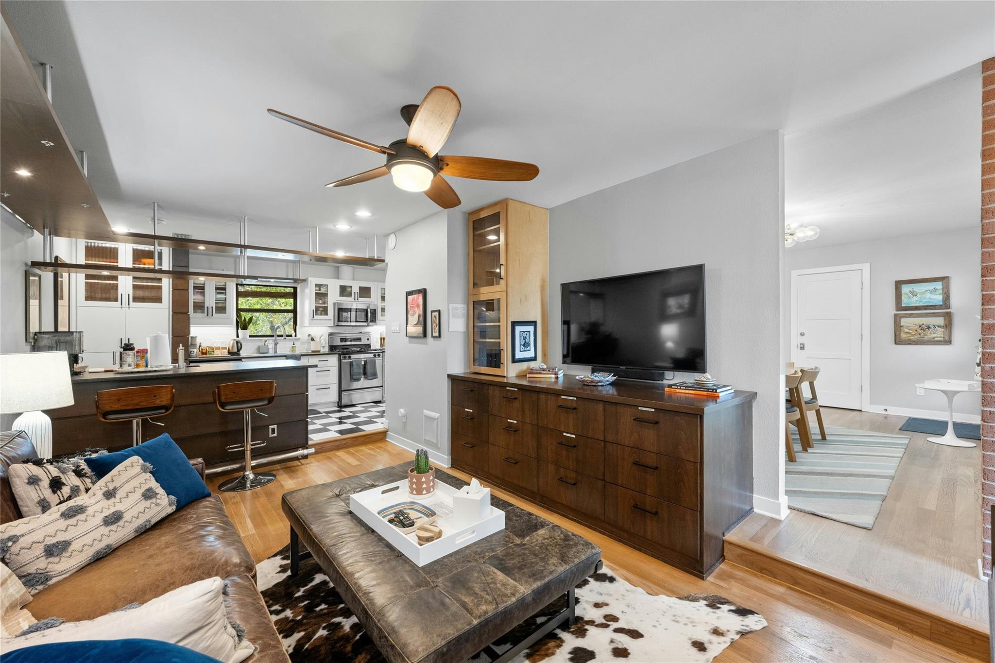 2409 East Side Dr, Austin, TX 78704