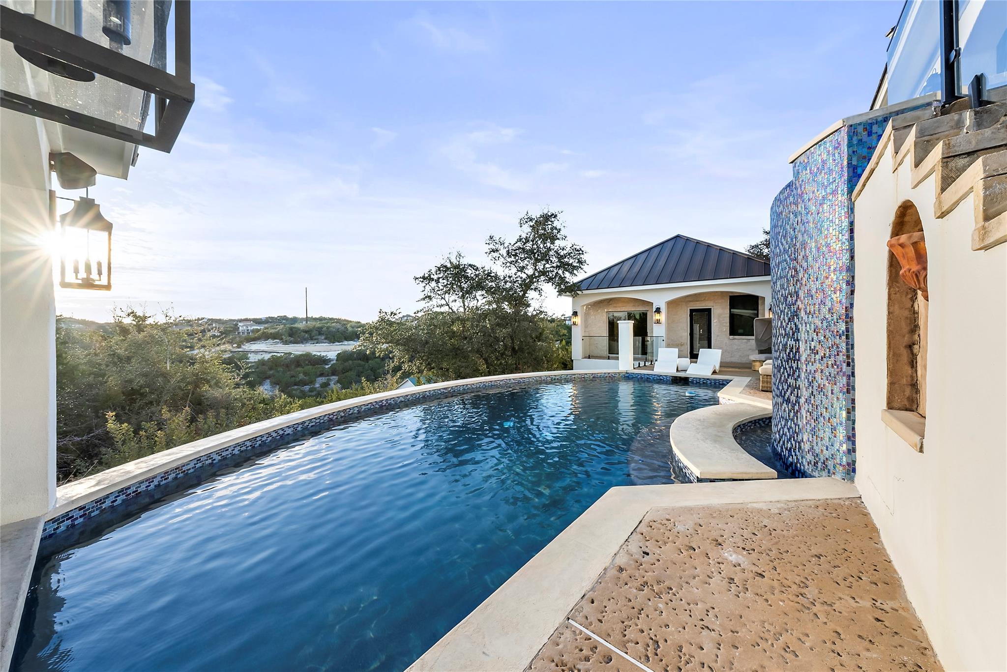 5009 McIntyre Cir, Austin, TX 78734