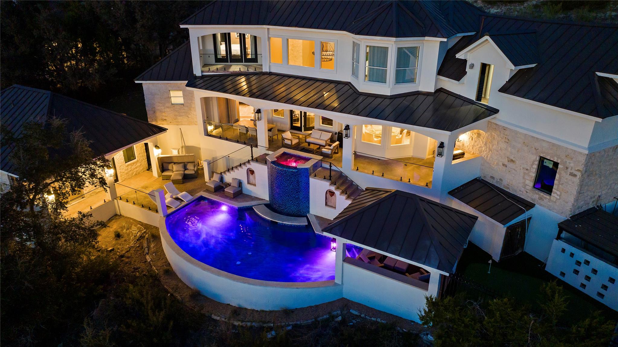 5009 McIntyre Cir, Austin, TX 78734