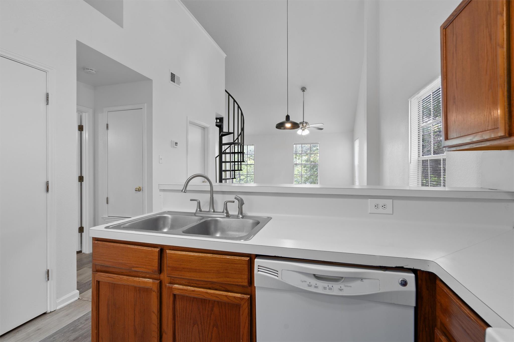 2908 Whisper Oaks Ln # C, Georgetown, TX 78628