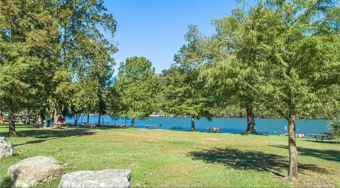 1301 Lipan Trl, Austin, TX 78733