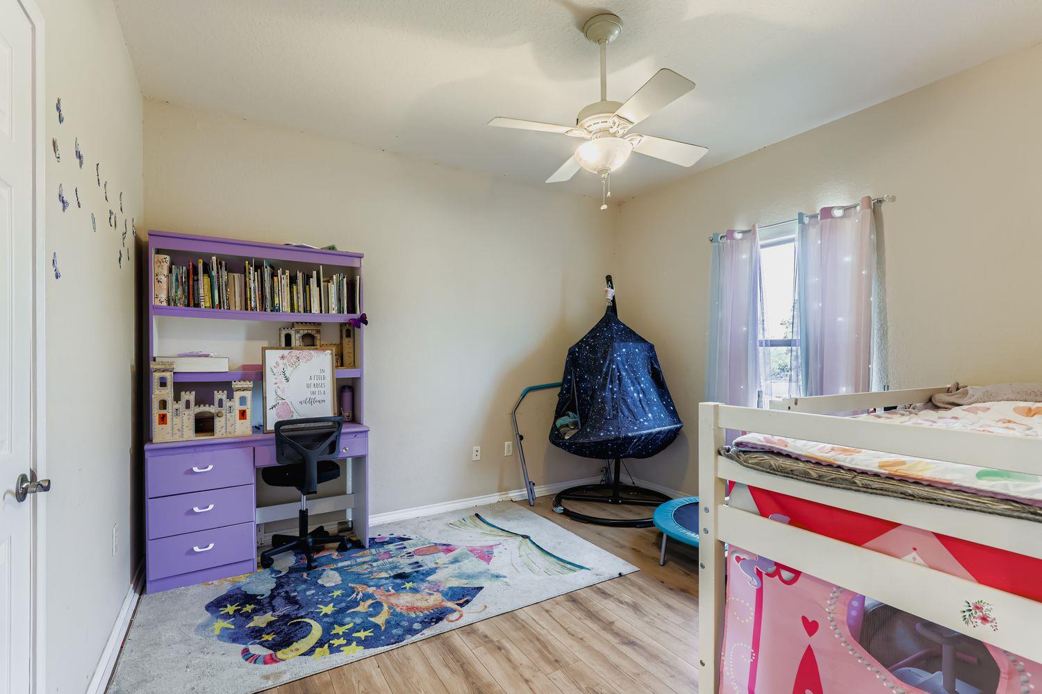 118 Santa Fe Rdg, Seguin, TX 78155