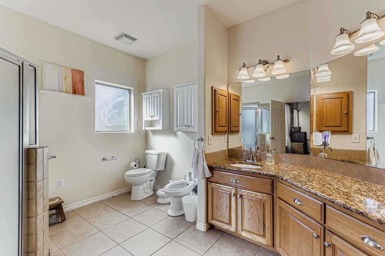 118 Santa Fe Rdg, Seguin, TX 78155