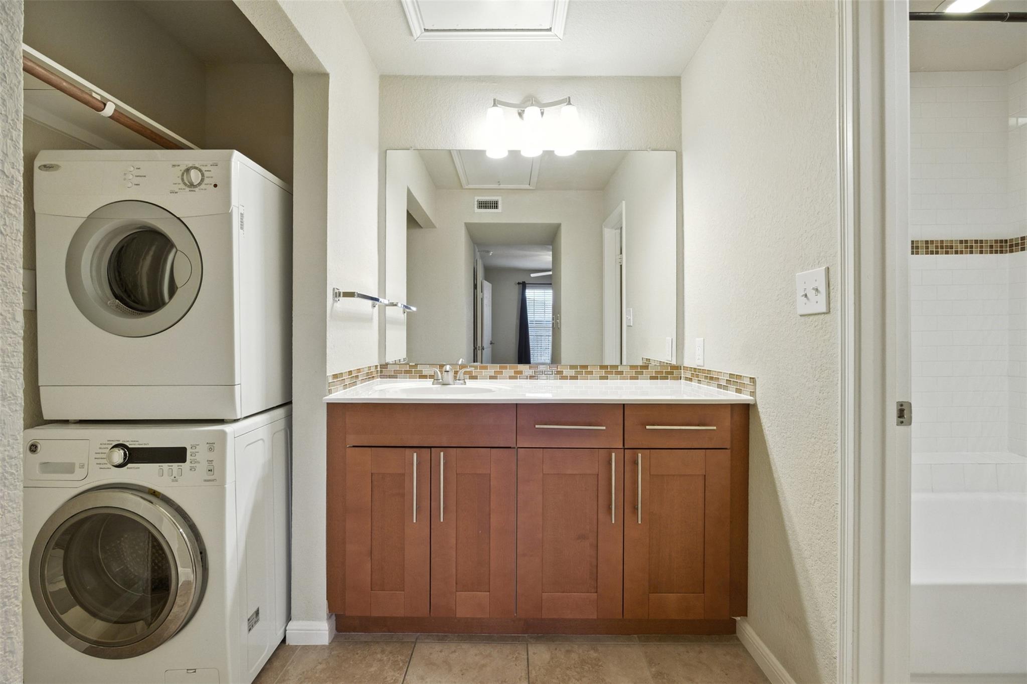 7685 Northcross Dr # 1028, Austin, TX 78757