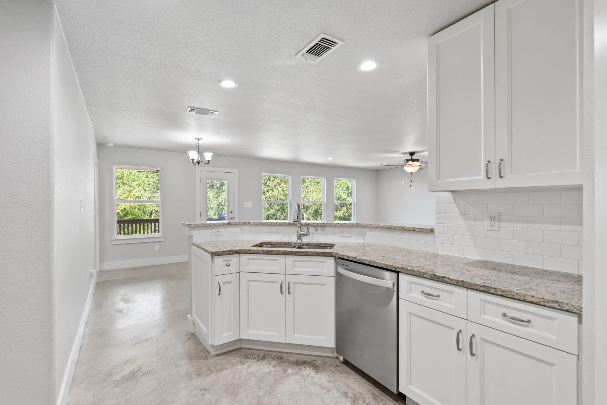 117 Primrose Ln, Marble Falls, TX 78654