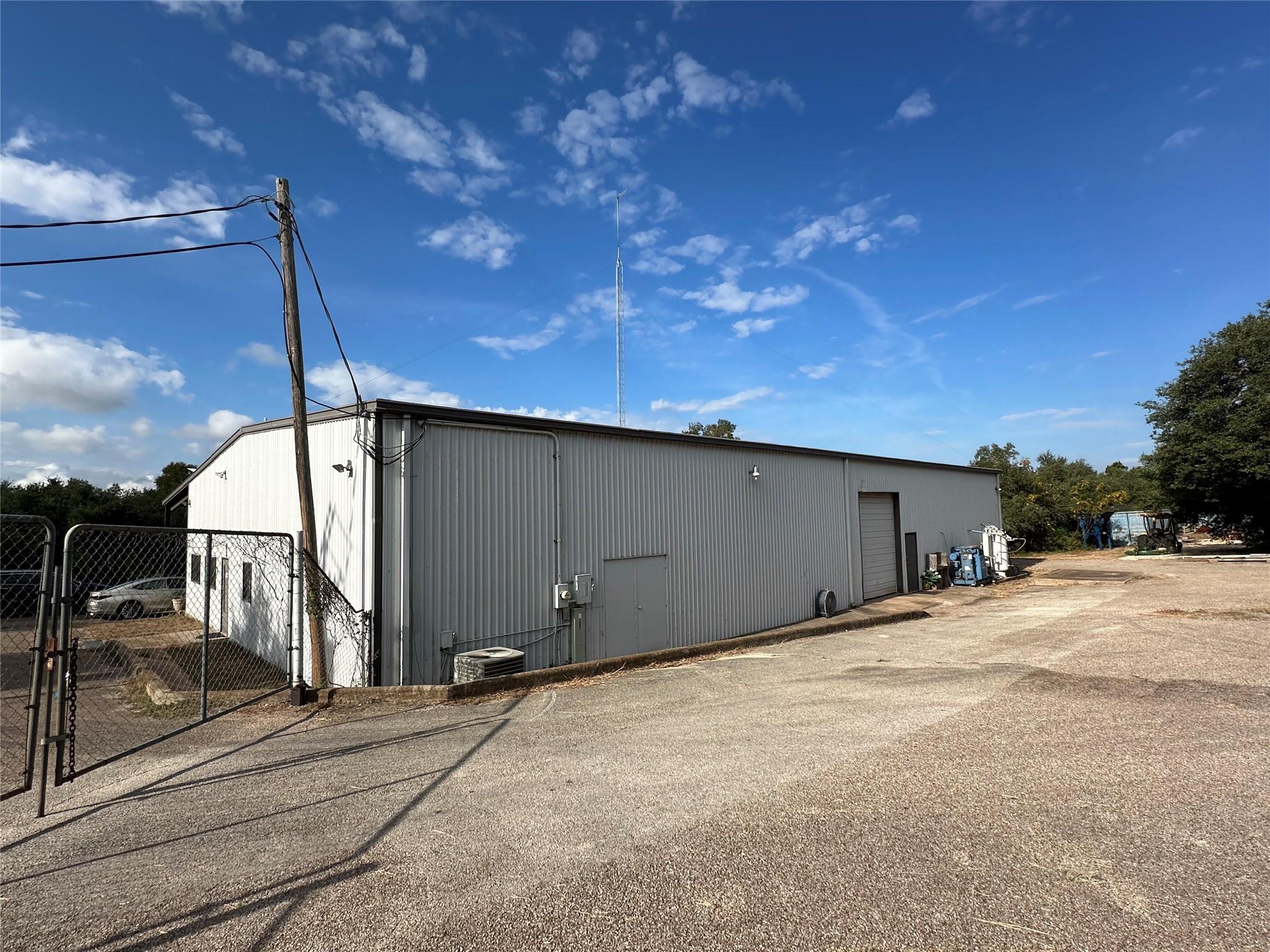 8862 W U S HY 290 Highway W, Austin, TX 78736