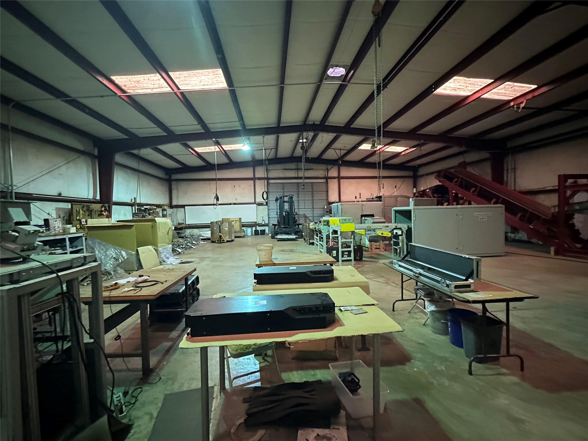 8862 W U S HY 290 Highway W, Austin, TX 78736