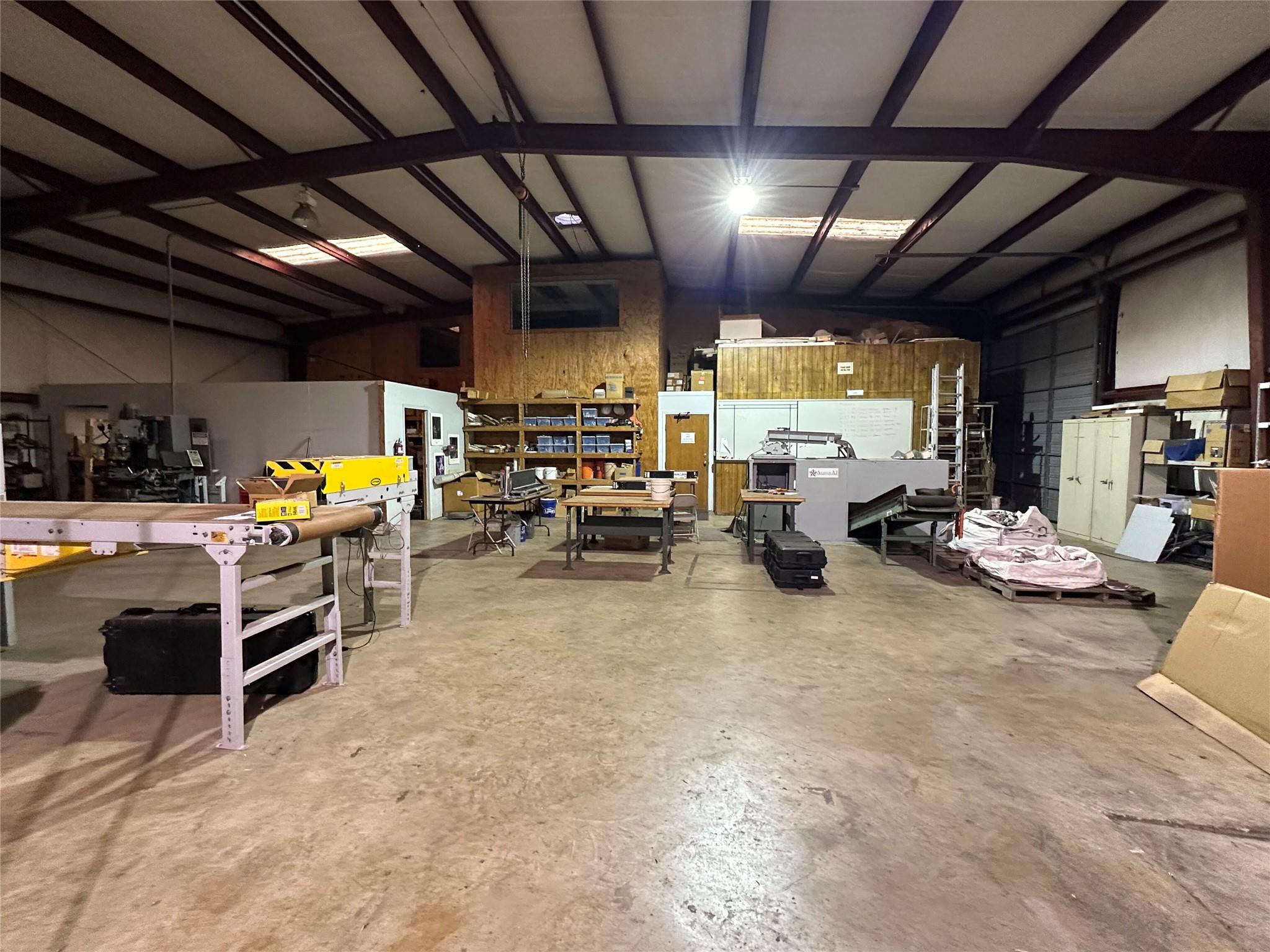 8862 W U S HY 290 Highway W, Austin, TX 78736