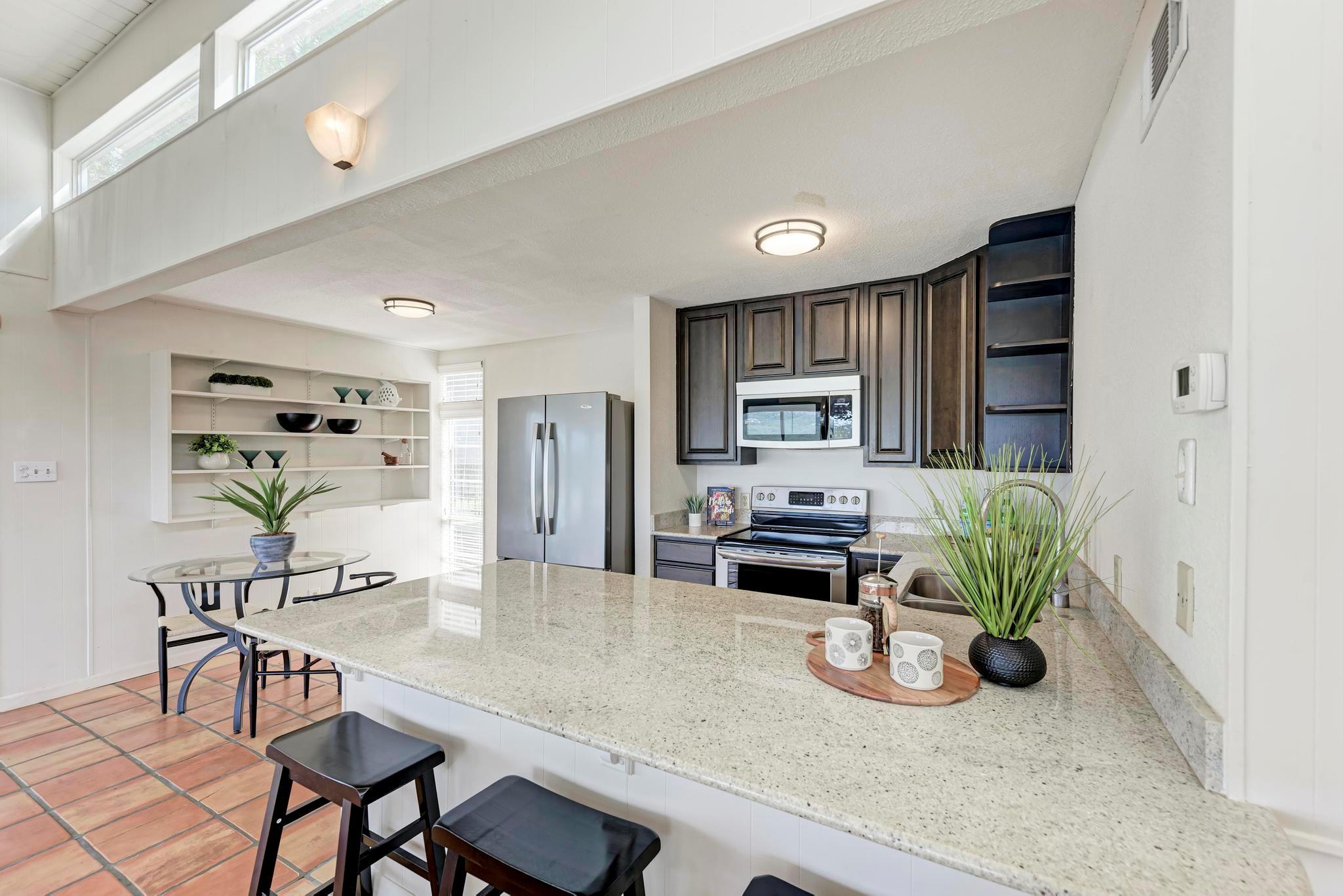 8130 JOY Rd, Volente, TX 78641