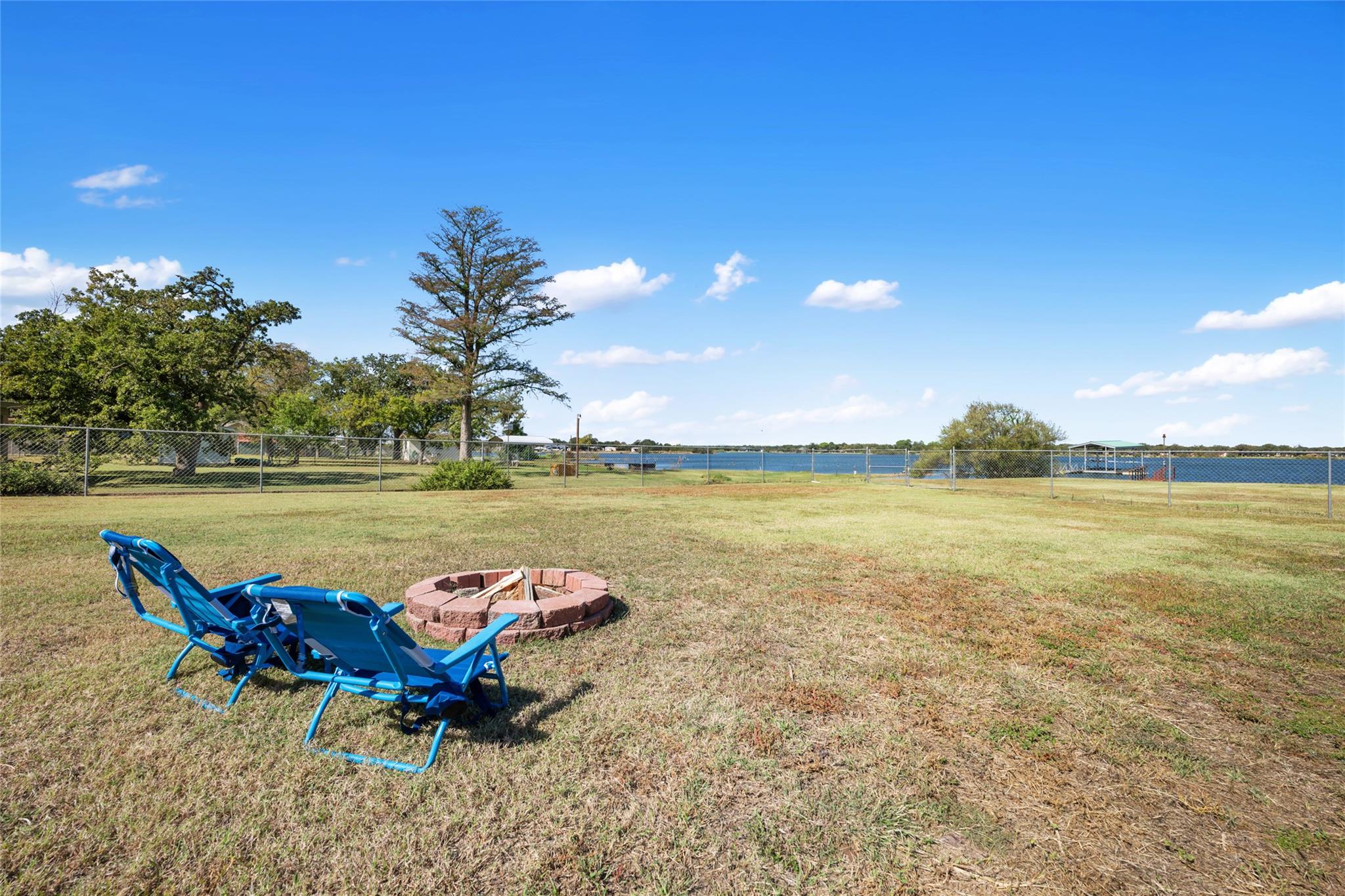 658 Golden Beach Dr, Buchanan Dam, TX 78609