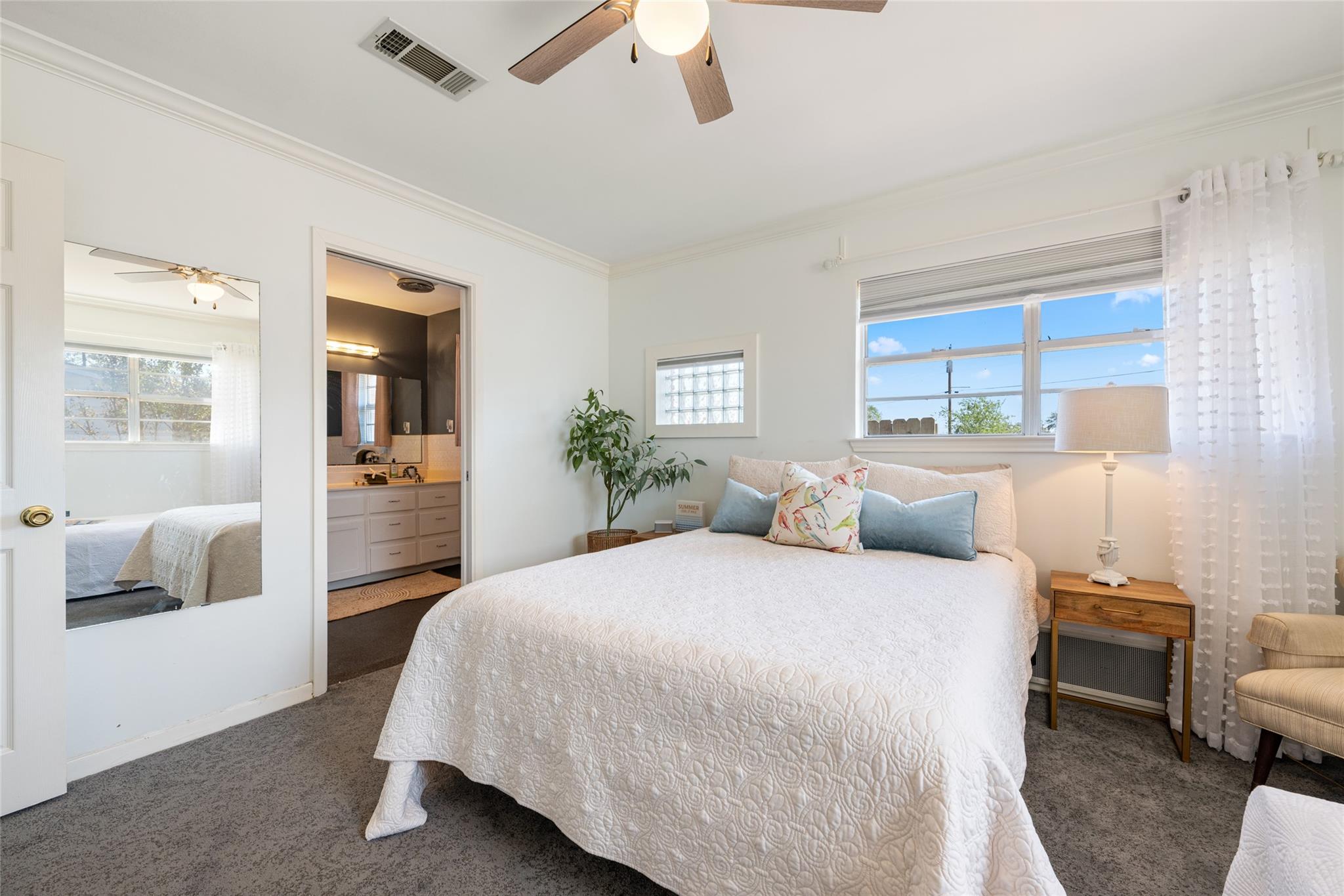 658 Golden Beach Dr, Buchanan Dam, TX 78609