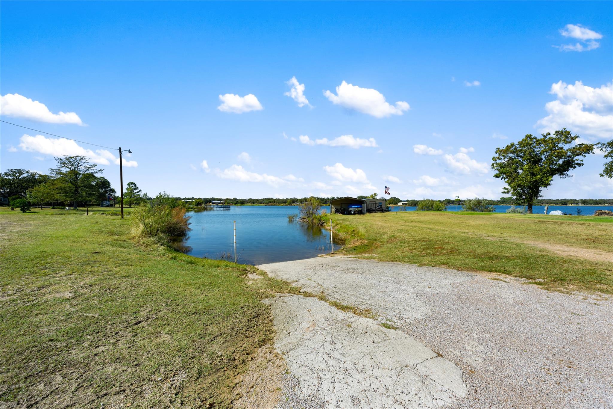 658 Golden Beach Dr, Buchanan Dam, TX 78609