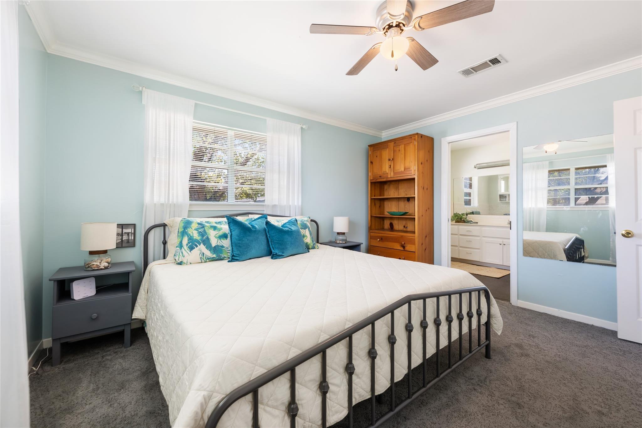 658 Golden Beach Dr, Buchanan Dam, TX 78609