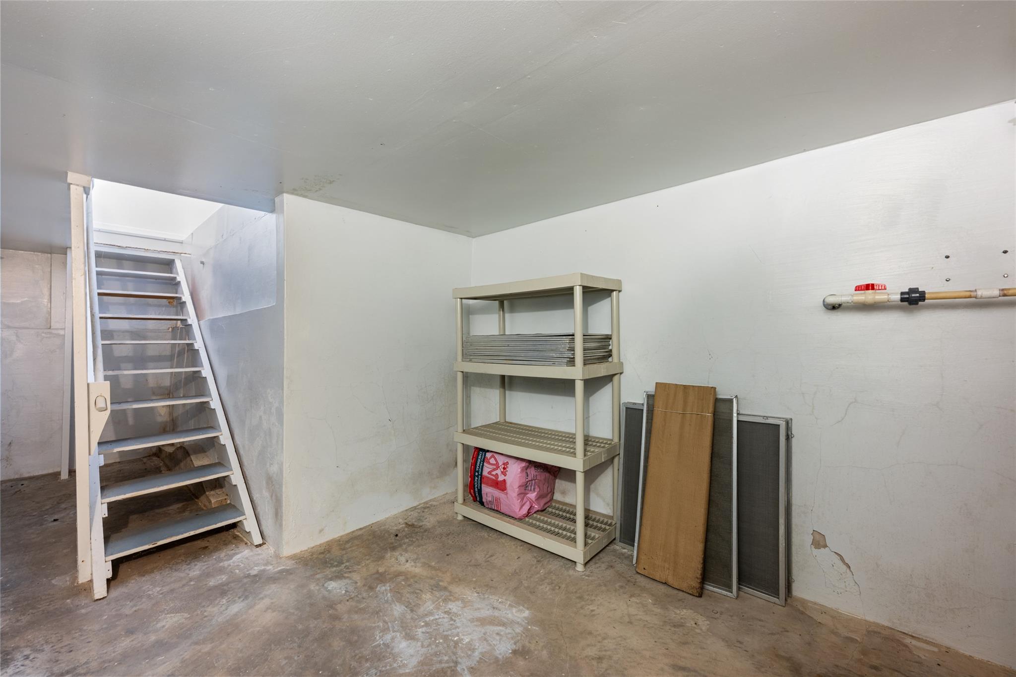 658 Golden Beach Dr, Buchanan Dam, TX 78609