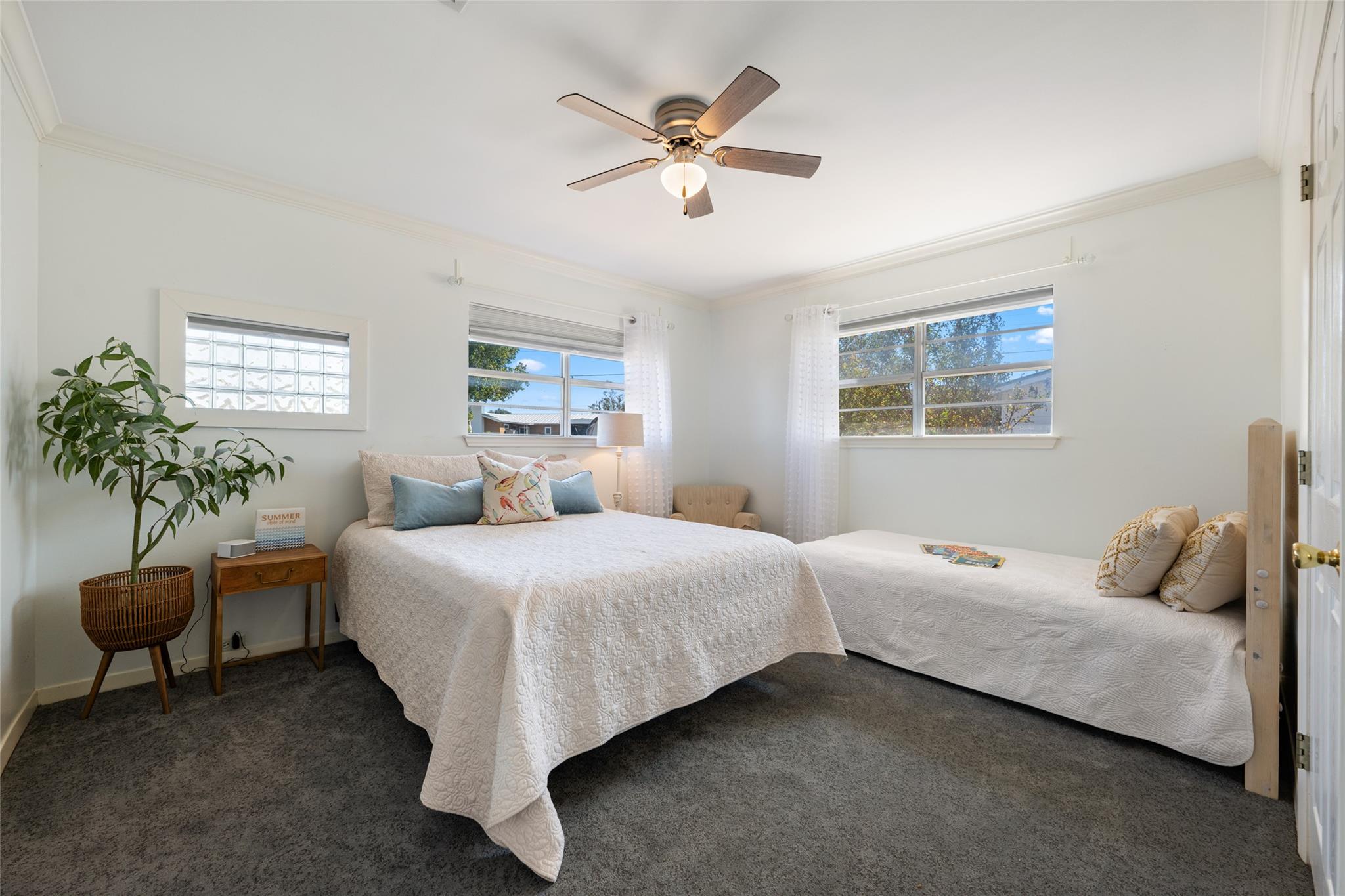 658 Golden Beach Dr, Buchanan Dam, TX 78609