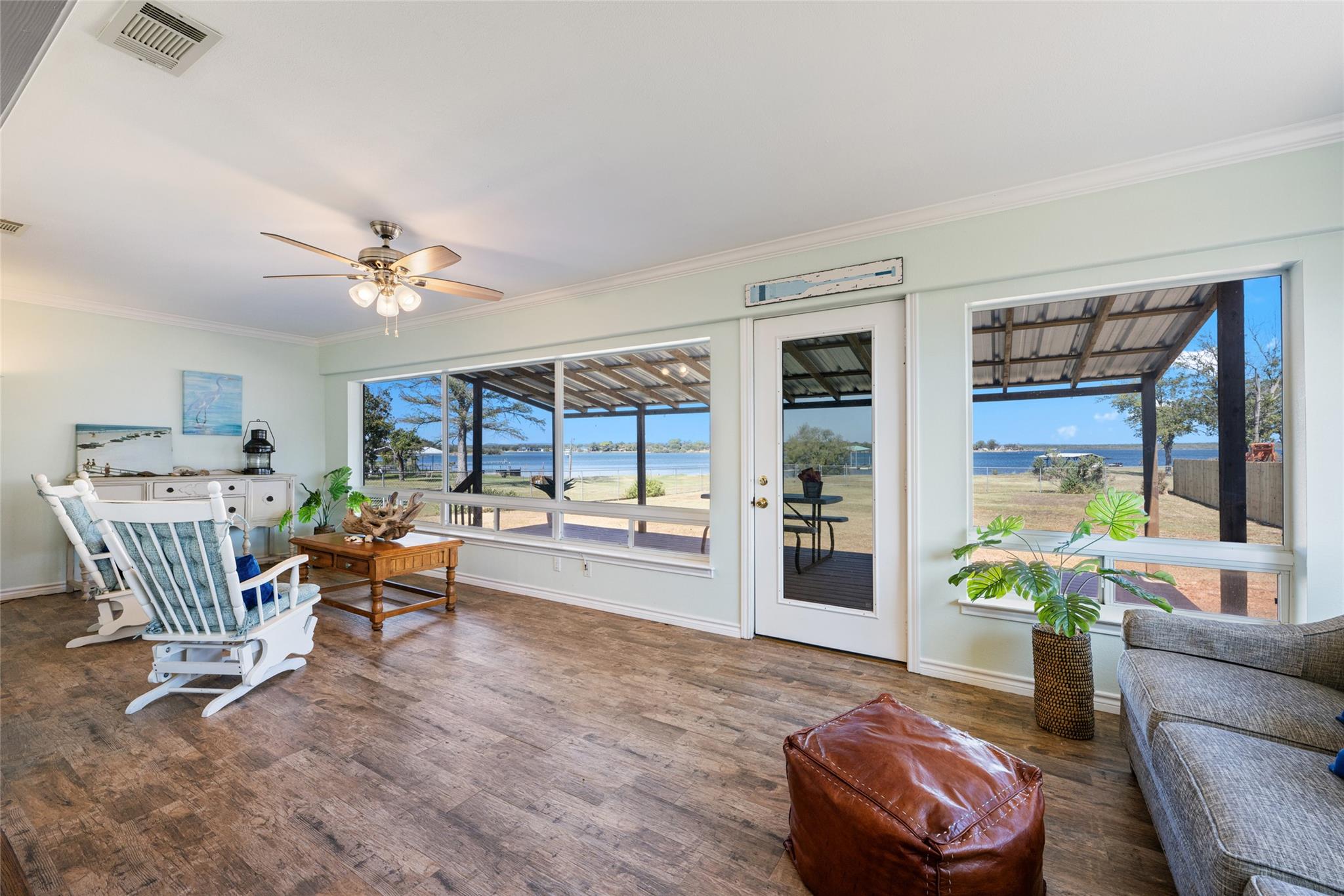 658 Golden Beach Dr, Buchanan Dam, TX 78609