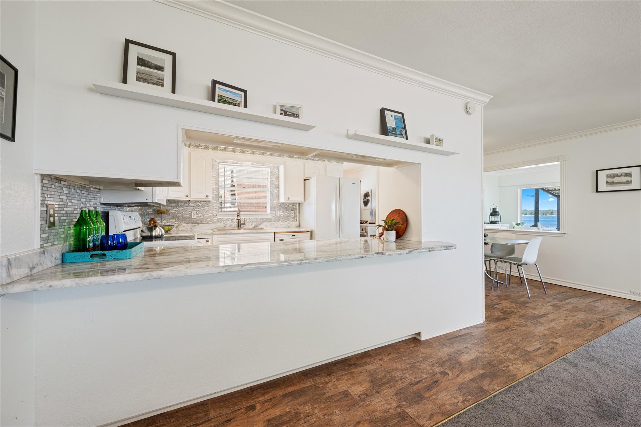 658 Golden Beach Dr, Buchanan Dam, TX 78609