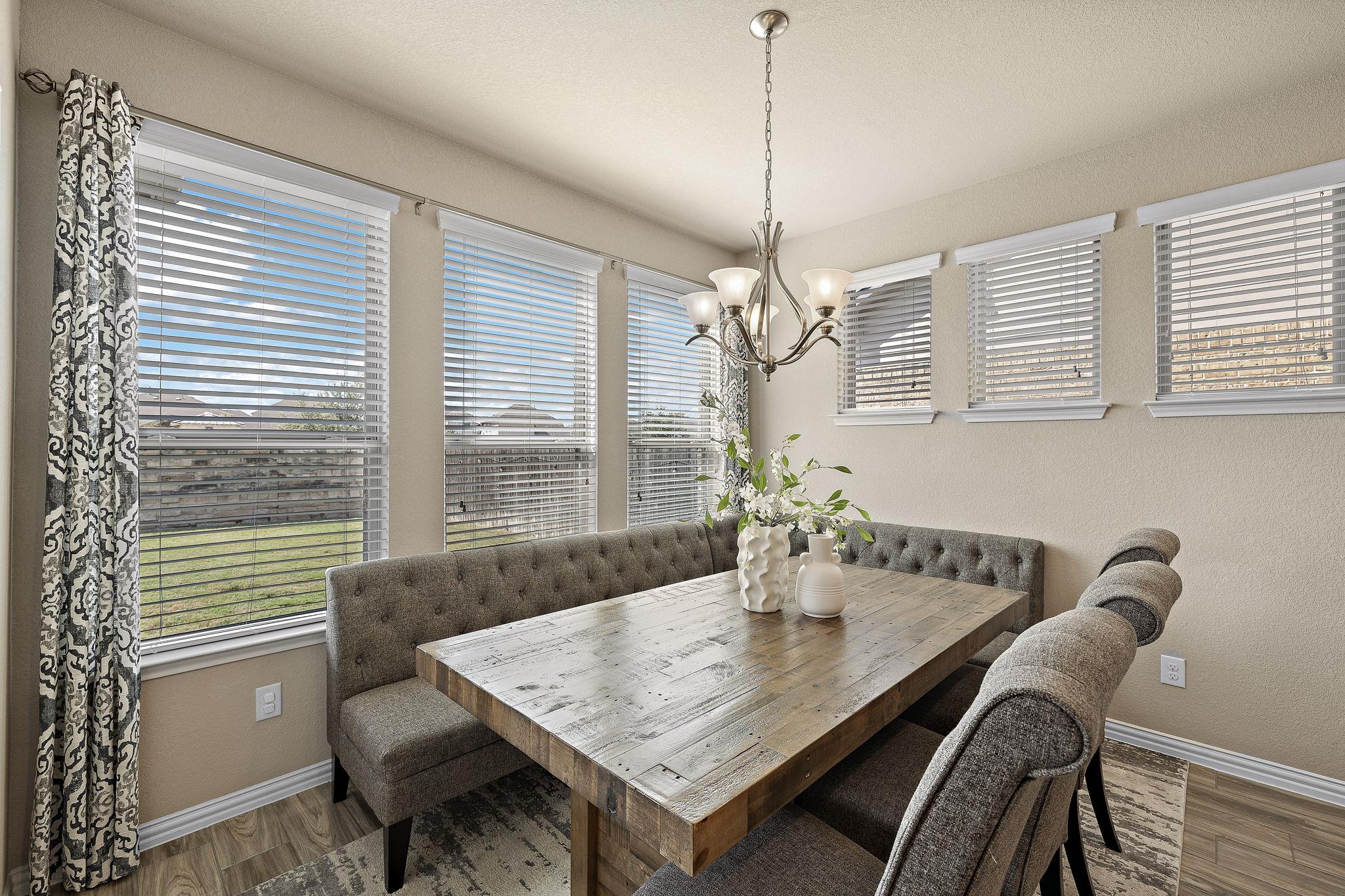 504 Leon Loop, Liberty Hill, TX 78642