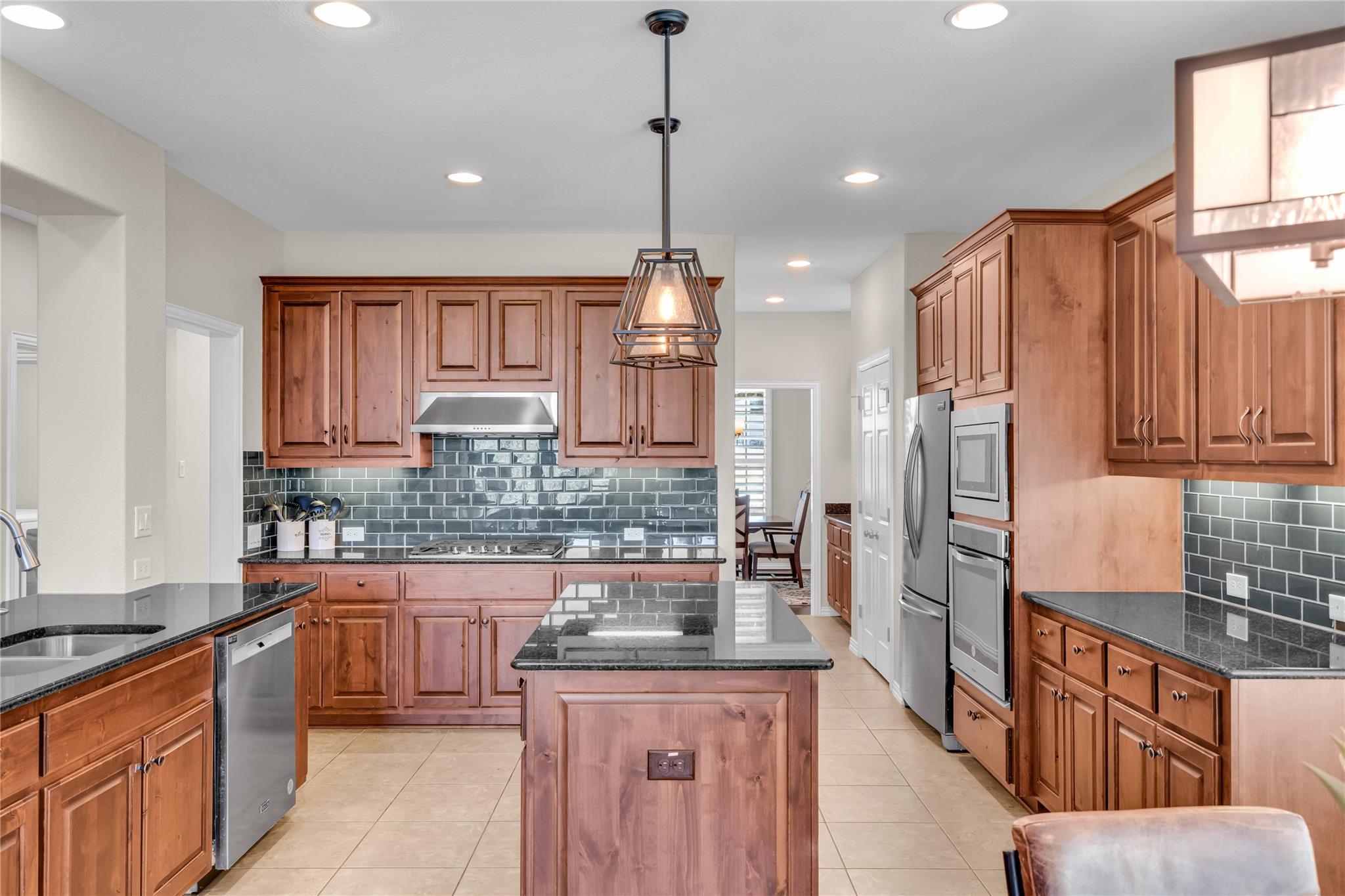 3925 Good Night Trl, Leander, TX 78641