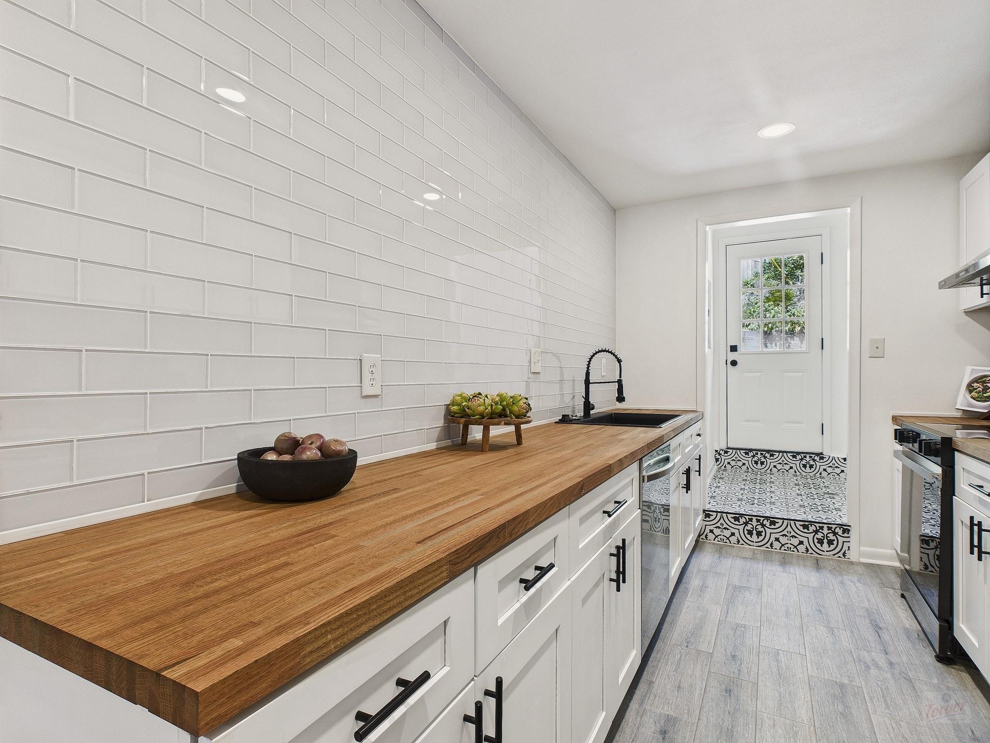 6108 Shadow Valley Dr # A, Austin, TX 78731