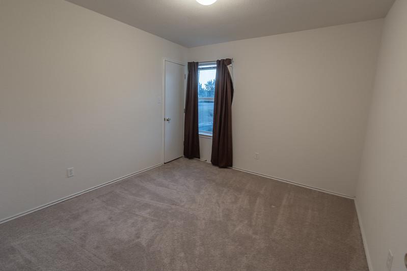 210 Rinehardt St, Hutto, TX 78634