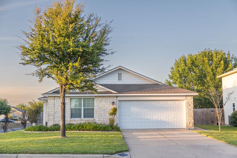 210 Rinehardt St, Hutto, TX 78634